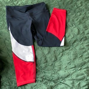 Gap, Sz Small, black, red and white 7/8 leggings